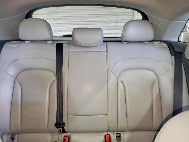 Продажа на аукционе авто 2015 Audi Q3, vin: WA1EFCFS1FR004684, номер лота: 61003876