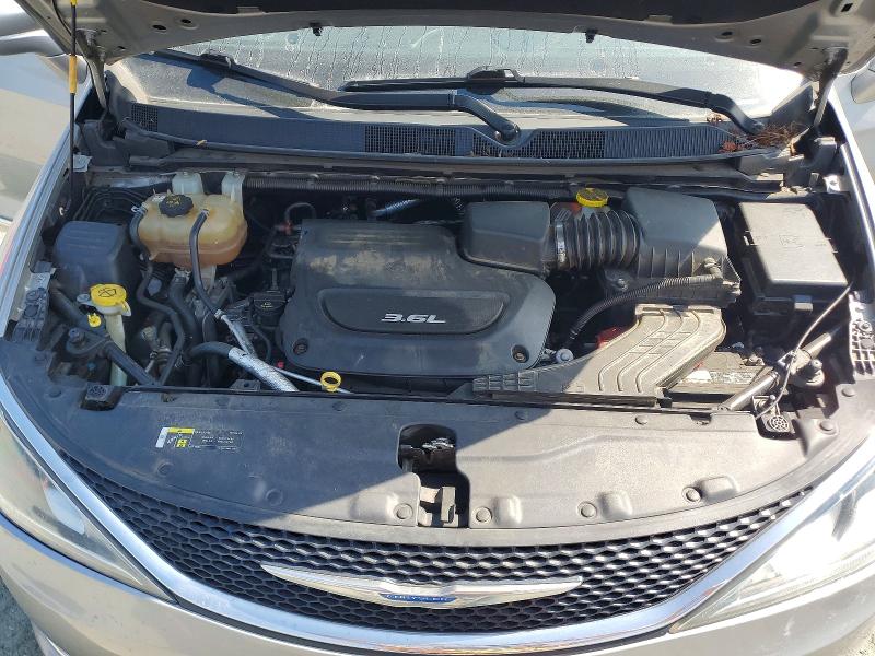 59947896 :رقم المزاد ، 2C4RC1BGXJR258645 vin ، 2018 Chrysler Pacifica مزاد بيع