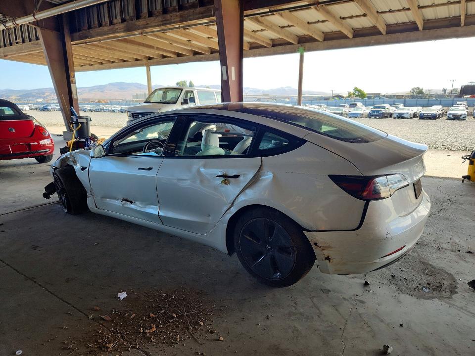 62171456 :رقم المزاد ، 5YJ3E1EB0NF260339 vin ، 2022 Tesla Model 3 مزاد بيع