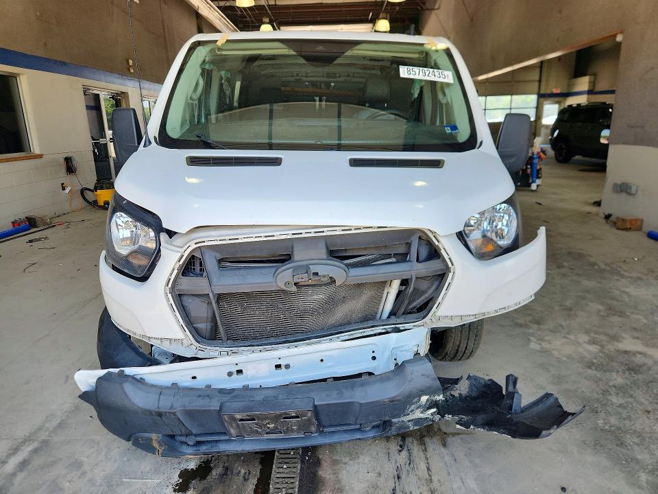 85792435 :رقم المزاد ، 1FTYE1Y85LKB42552 vin ، 2020 Ford Transit مزاد بيع