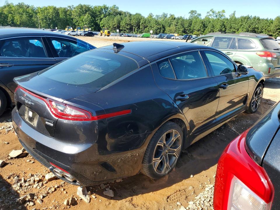2021 Kia Stinger მანქანა იყიდება აუქციონზე, vin: KNAE15LA8M6088235, აუქციონის ნომერი: 62723556