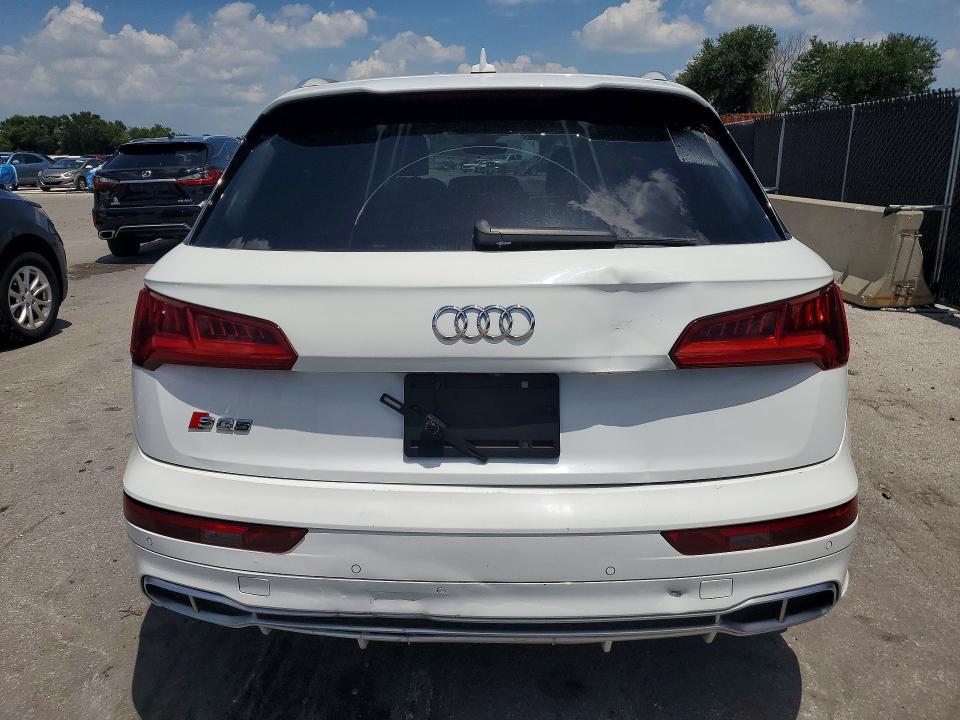 62241676 :رقم المزاد ، WA1C4AFY8J2182275 vin ، 2018 Audi Sq5 مزاد بيع