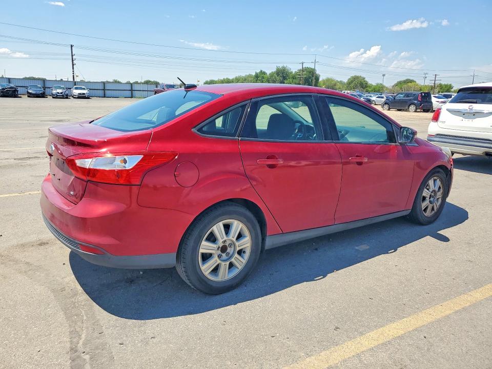 Продажа на аукционе авто 2013 Ford Focus, vin: 1FADP3F22DL338033, номер лота: 61771226