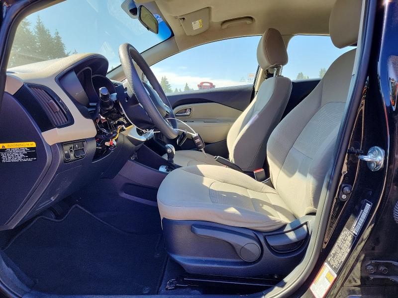 58833976 :رقم المزاد ، KNADM4A30F6443158 vin ، 2015 Kia Rio مزاد بيع