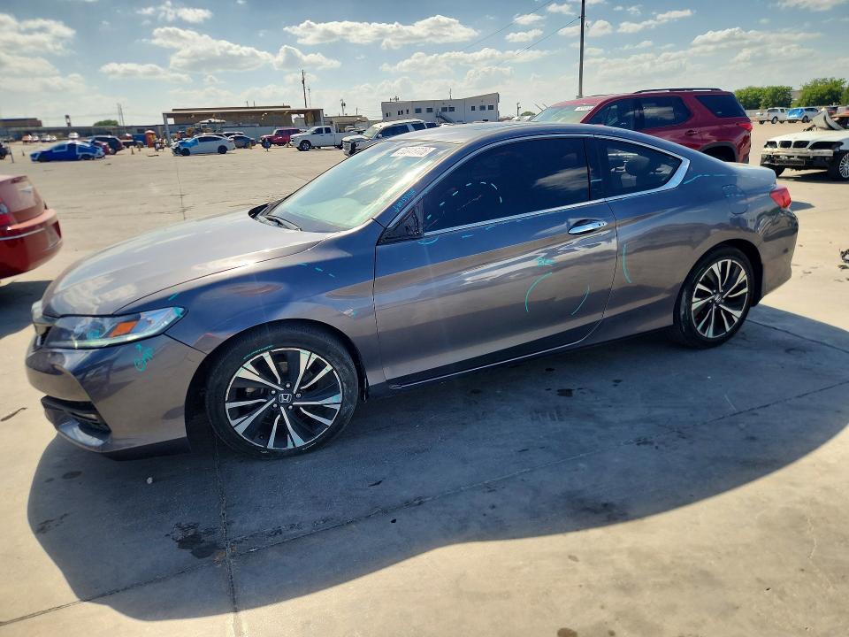 58946786 :رقم المزاد ، 1HGCT2B87HA004038 vin ، 2017 Honda Accord مزاد بيع