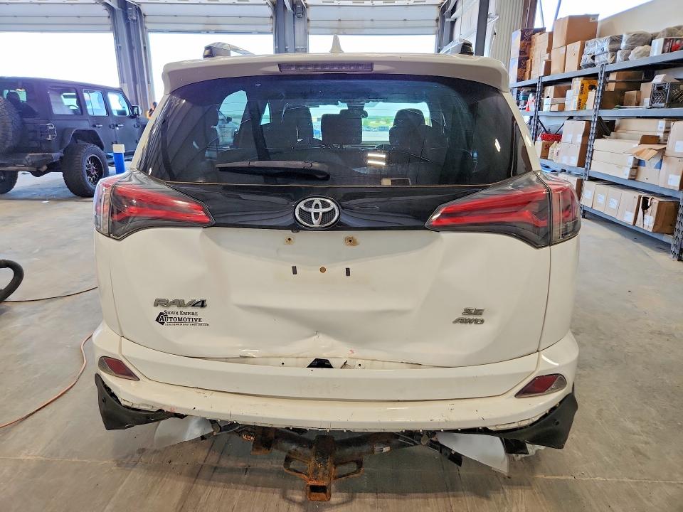Продажа на аукционе авто 2016 Toyota Rav4, vin: 2T3JFREV4GW423438, номер лота: 58722466