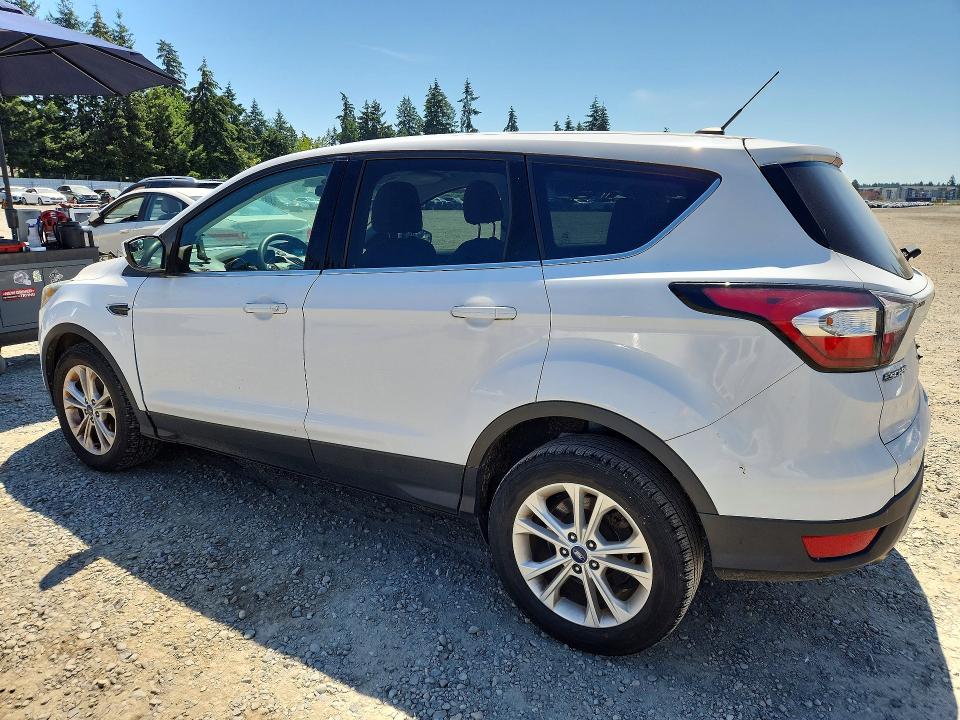 Продажа на аукционе авто 2017 Ford Escape, vin: 1FMCU0GD1HUA54630, номер лота: 60140386