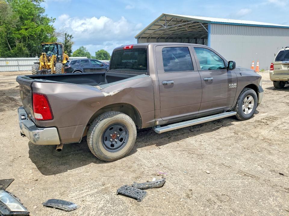 61794746 :رقم المزاد ، 1C6RR6KG4JS120004 vin ، 2018 Ram 1500 مزاد بيع