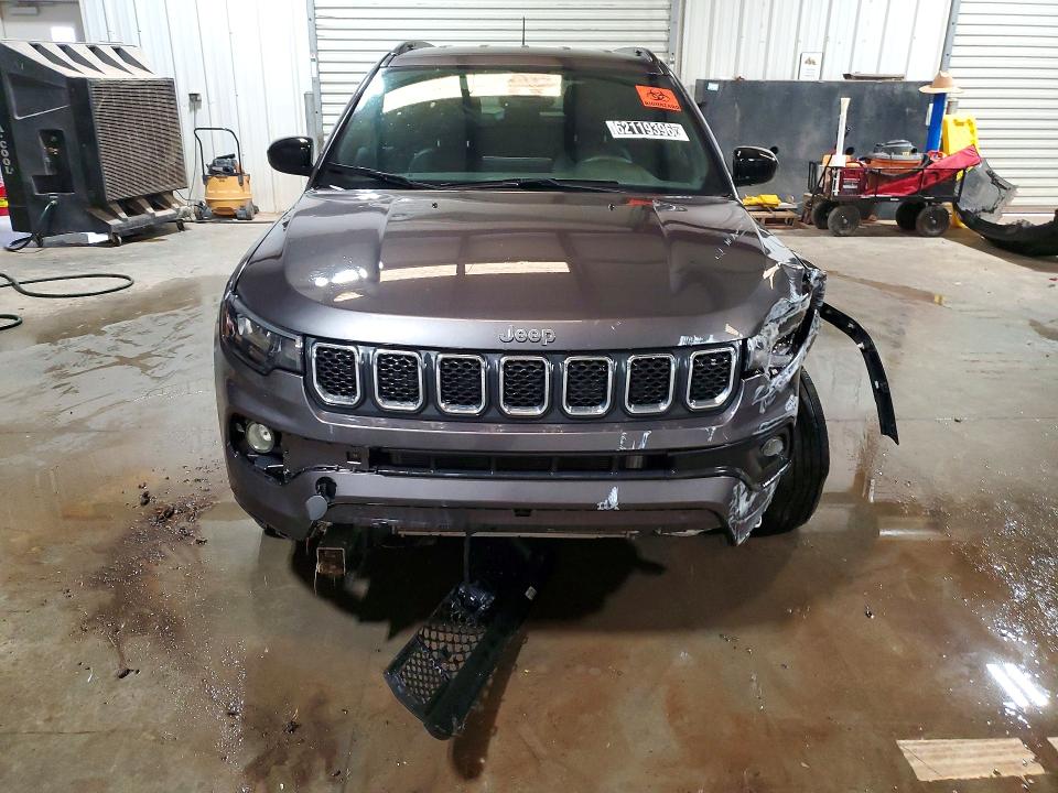 62119396 :رقم المزاد ، 3C4NJDBNXRT584409 vin ، 2024 Jeep Compass مزاد بيع