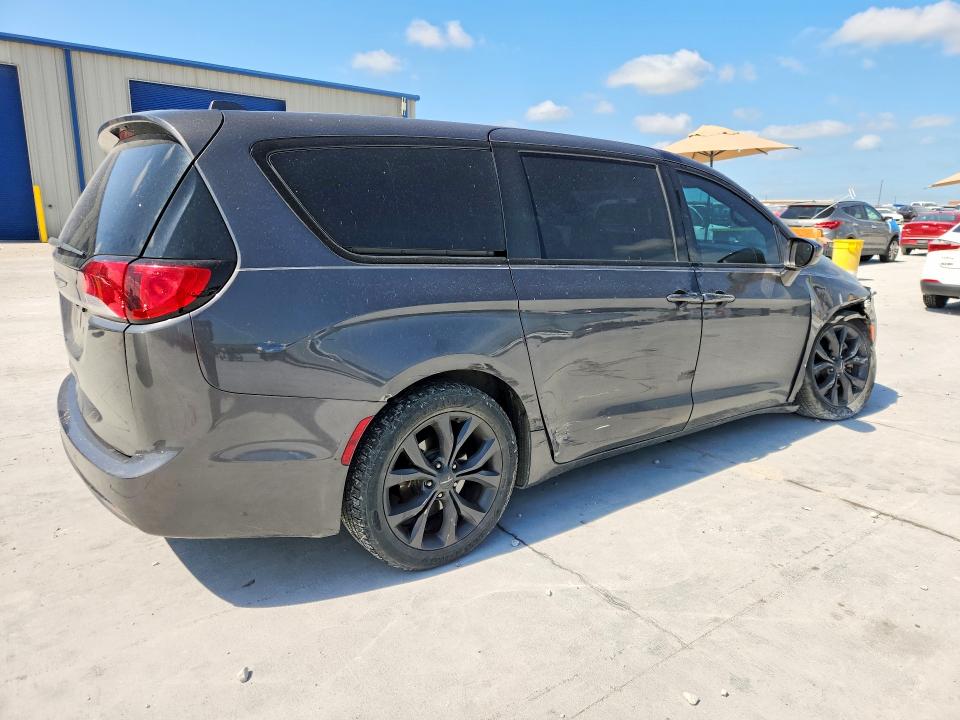 59276046 :رقم المزاد ، 2C4RC1FG7JR361936 vin ، 2018 Chrysler Pacifica مزاد بيع