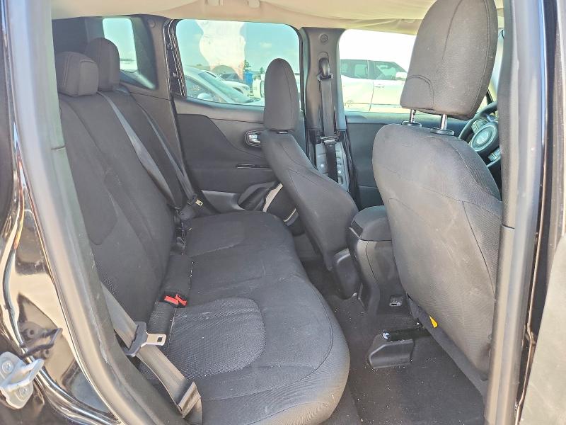 62464176 :رقم المزاد ، ZACCJAAT8FPB24318 vin ، 2015 Jeep Renegade مزاد بيع