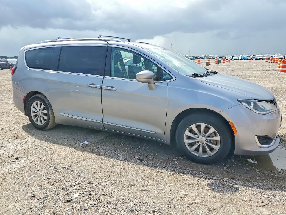 Продажа на аукционе авто 2019 Chrysler Pacifica, vin: 2C4RC1BG5KR650773, номер лота: 60280766