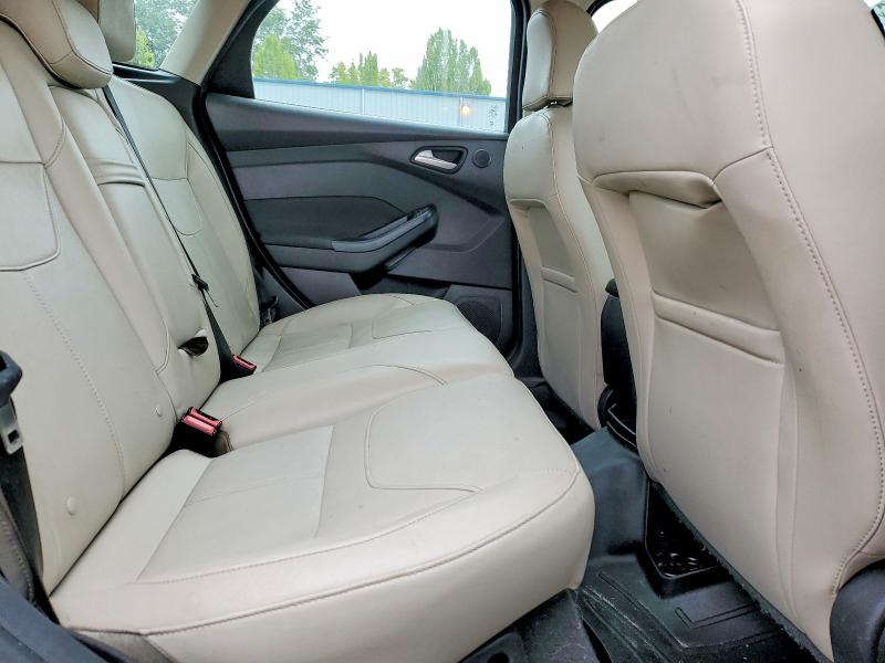 61446726 :رقم المزاد ، 1FADP3N22FL222111 vin ، 2015 Ford Focus مزاد بيع