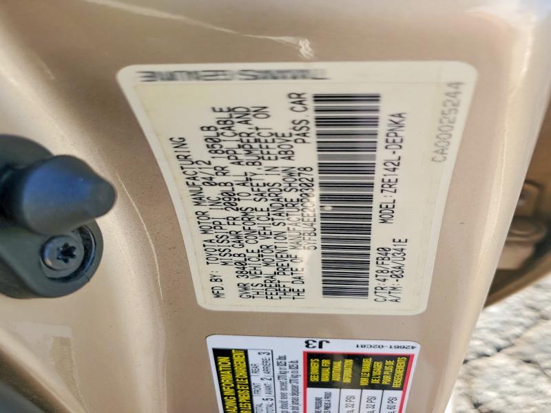 60512716 :رقم المزاد ، 5YFBU4EE2CP030278 vin ، 2012 Toyota Corolla مزاد بيع