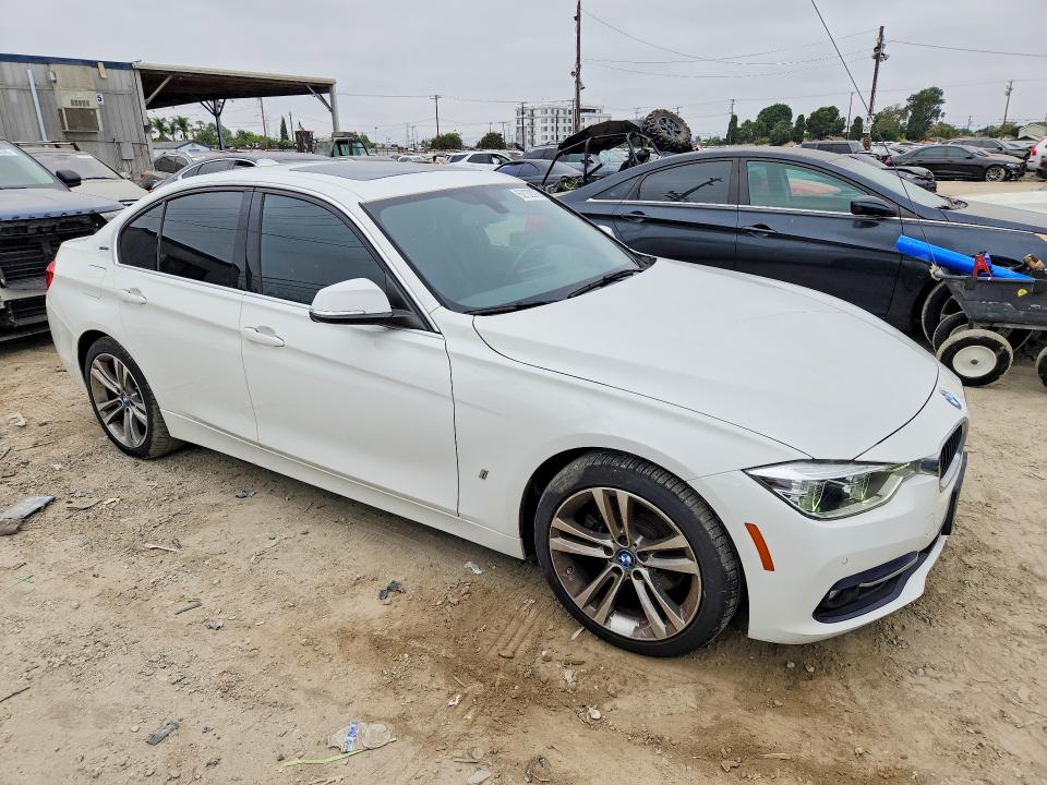 2017 Bmw 330e მანქანა იყიდება აუქციონზე, vin: WBA8E1C53HK480002, აუქციონის ნომერი: 62132876