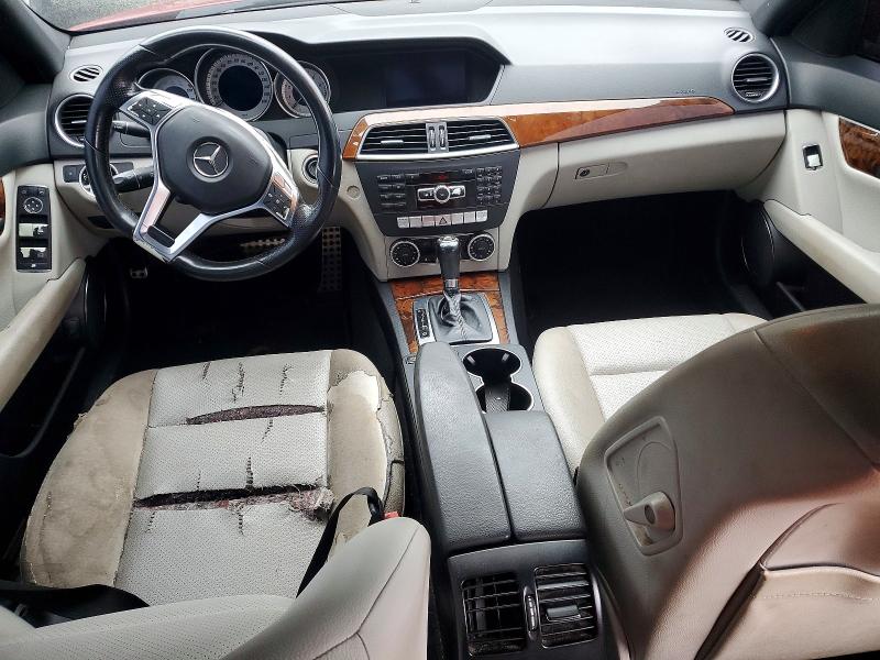 Продаж на аукціоні авто 2012 Mercedes-benz C, vin: WDDGF8BB8CA615507, номер лоту: 62546946