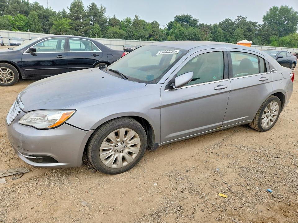 61360396 :رقم المزاد ، 1C3CCBAB0EN122128 vin ، 2014 Chrysler 200 مزاد بيع