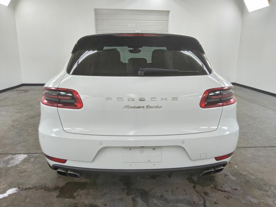 61798536 :رقم المزاد ، WP1AF2A5XFLB96799 vin ، 2015 Porsche Macan مزاد بيع