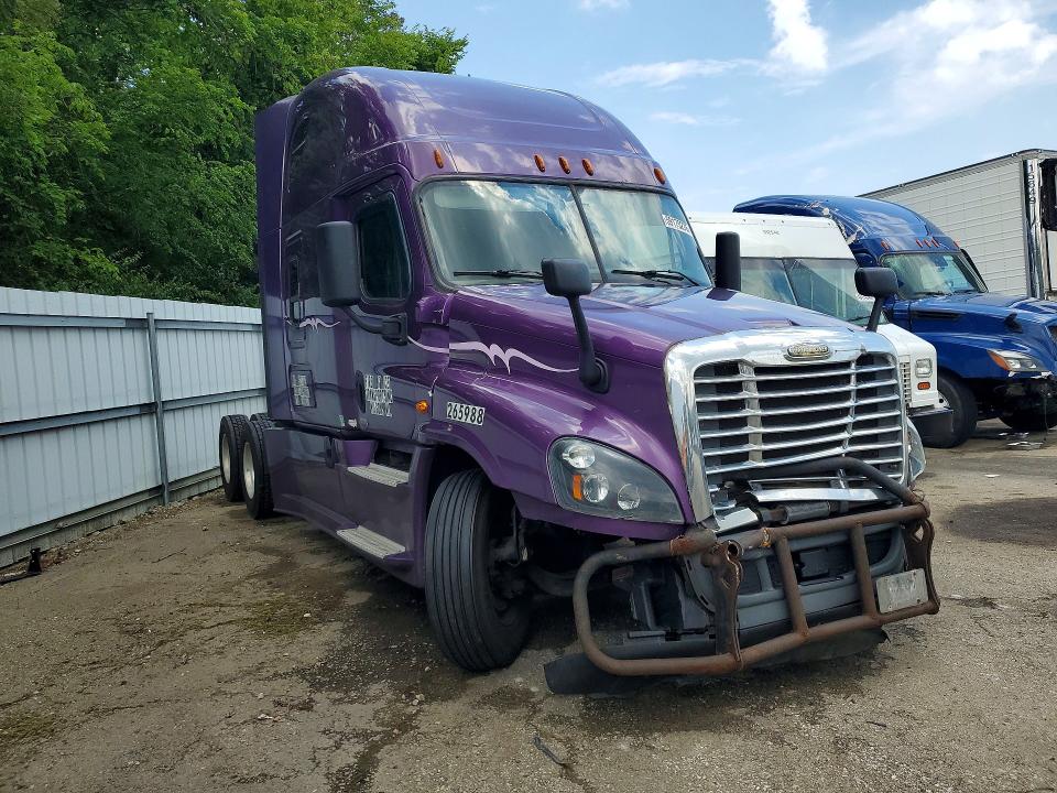 Продажа на аукционе авто 2015 Freightliner Cascadia, vin: 3AKJGLD53FSFN3286, номер лота: 59175276