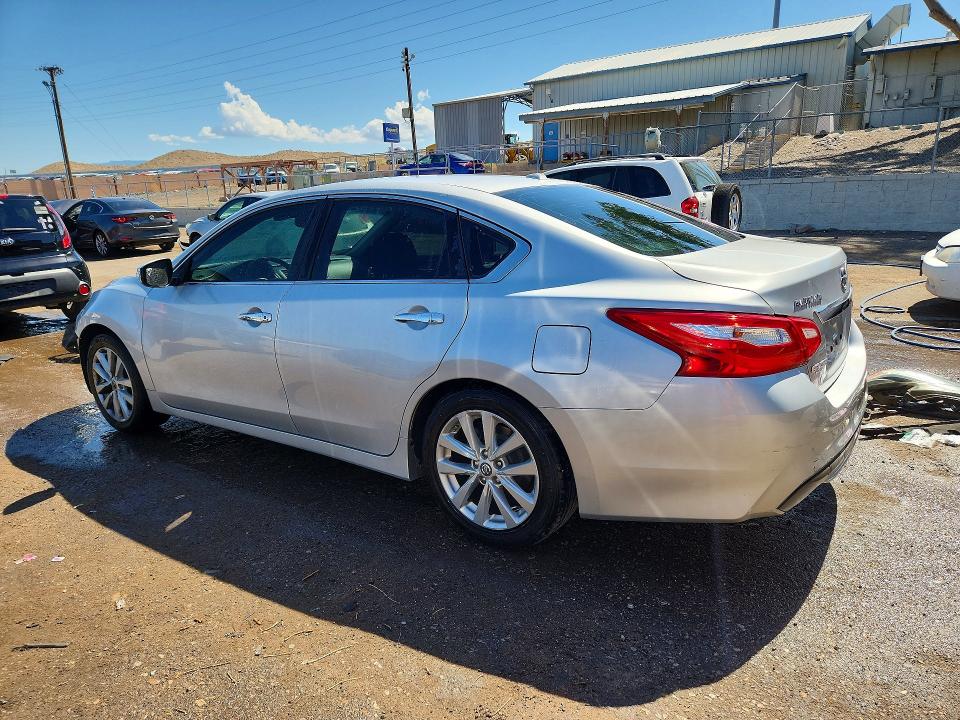 Продажа на аукционе авто 2017 Nissan Altima, vin: 1N4AL3AP9HC224120, номер лота: 61756696