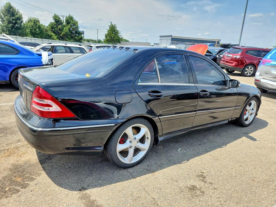 62491866 :رقم المزاد ، WDBRF40J85F664085 vin ، 2005 Mercedes-benz C مزاد بيع
