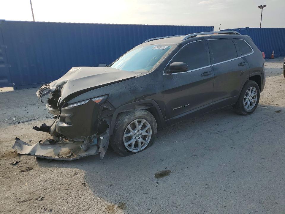 Auction sale of the 2016 Jeep Cherokee, vin: 1C4PJMCS0GW236400, lot number: 62306926