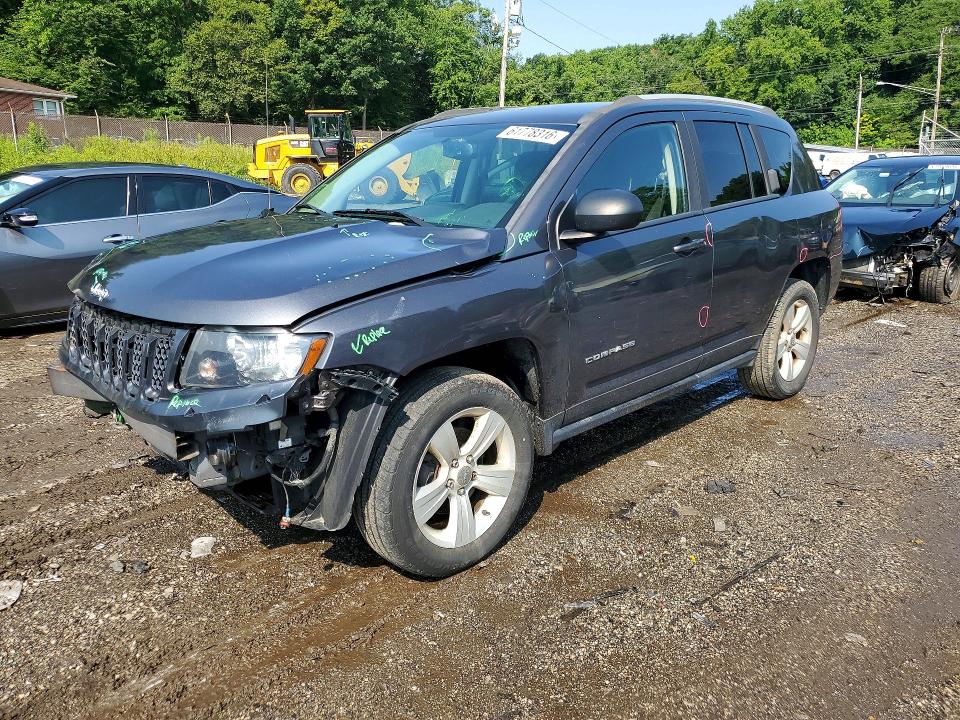 2017 Jeep Compass მანქანა იყიდება აუქციონზე, vin: 1C4NJDBB9HD101535, აუქციონის ნომერი: 61778316