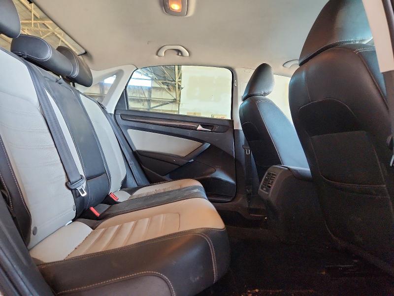 60420696 :رقم المزاد ، 1VWBT7A38EC117457 vin ، 2014 Volkswagen Passat مزاد بيع