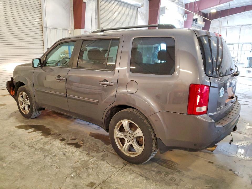Продаж на аукціоні авто 2015 Honda Pilot, vin: 5FNYF4H51FB015478, номер лоту: 61200806