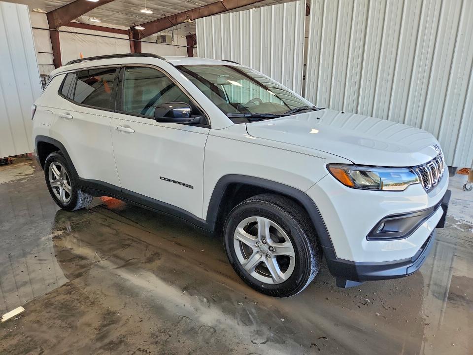 59131756 :رقم المزاد ، 3C4NJDBN3PT504266 vin ، 2023 Jeep Compass مزاد بيع