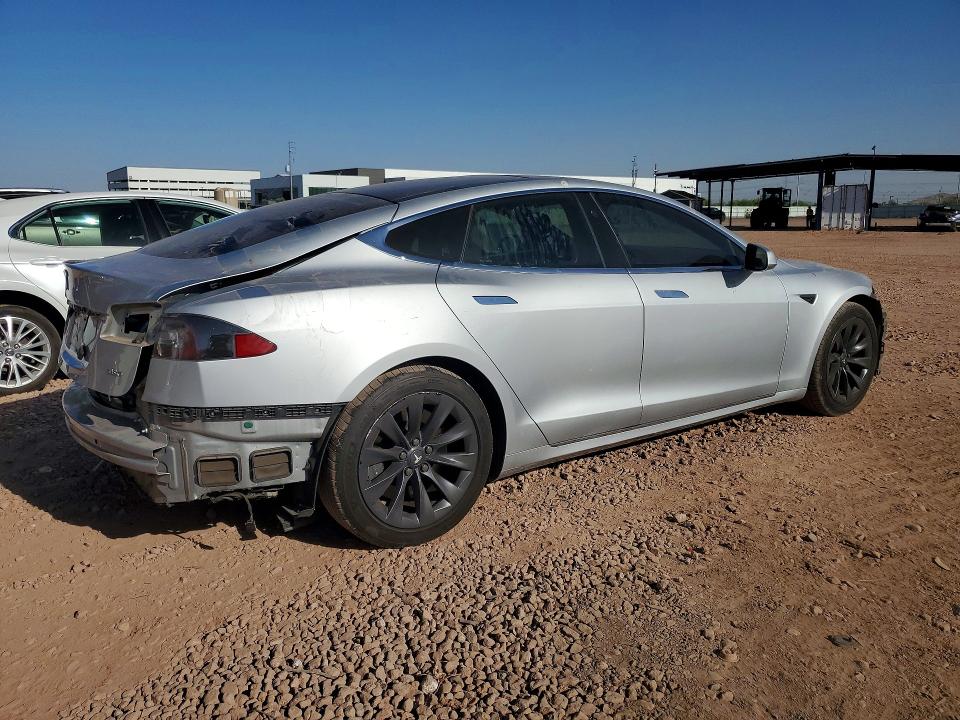 2018 Tesla Model S მანქანა იყიდება აუქციონზე, vin: 5YJSA1E26JF257690, აუქციონის ნომერი: 58997776