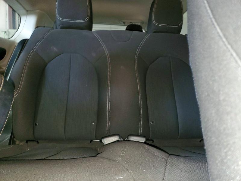 61230216 :رقم المزاد ، 2C4RC1AG5MR526569 vin ، 2021 Chrysler Voyager مزاد بيع