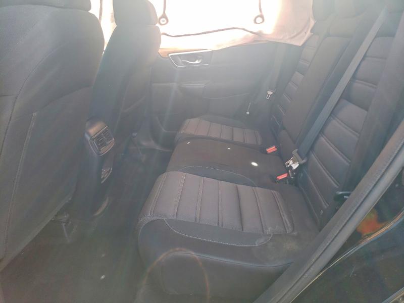 61704786 :رقم المزاد ، 7FARW2H5XJE039204 vin ، 2018 Honda Cr-v مزاد بيع