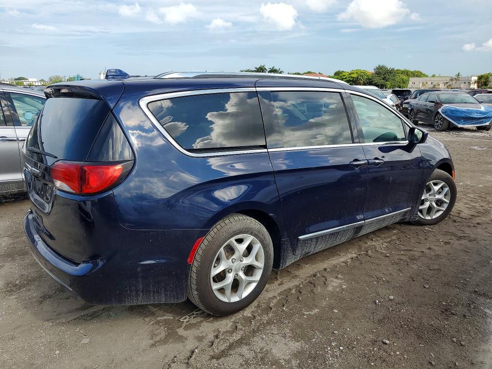 2018 Chrysler Pacifica მანქანა იყიდება აუქციონზე, vin: 2C4RC1EG5JR106204, აუქციონის ნომერი: 62583206