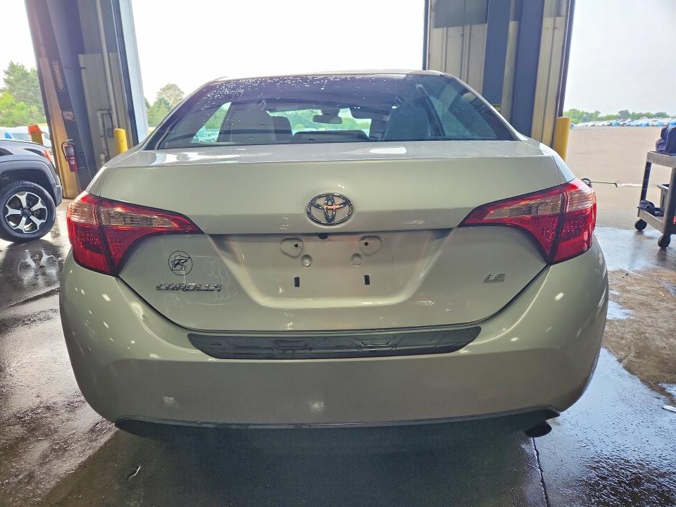 Aukcja sprzedaży 2018 Toyota Corolla, vin: 2T1BURHE8JC000868, numer aukcji: 62998356