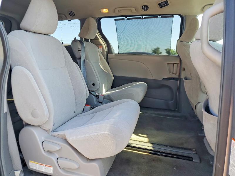 Продаж на аукціоні авто 2015 Toyota Sienna, vin: 5TDKK3DC3FS570847, номер лоту: 60381756