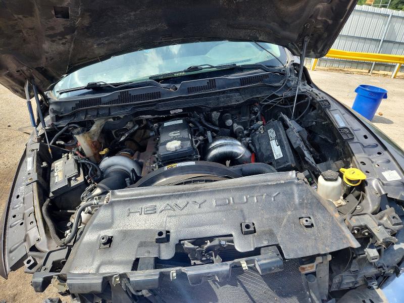 60494246 :رقم المزاد ، 3C6UR5FL2JG216801 vin ، 2018 Ram 2500 مزاد بيع