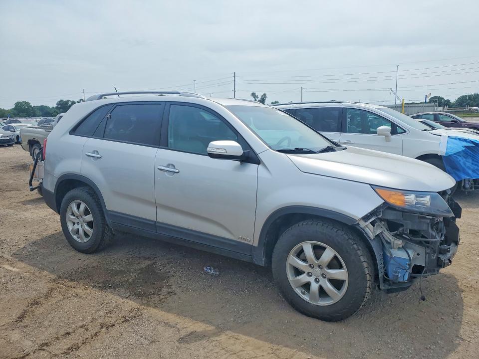 63169416 :رقم المزاد ، 5XYKTCA16BG103753 vin ، 2011 Kia Sorento مزاد بيع