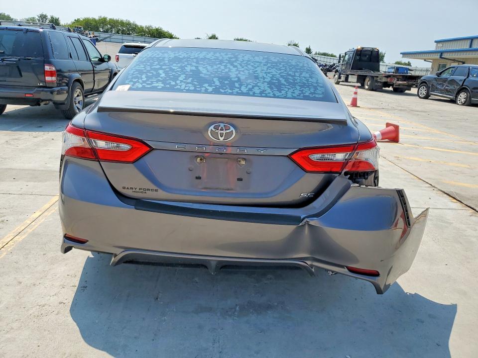 Aukcja sprzedaży 2018 Toyota Camry, vin: 4T1B11HK4JU009176, numer aukcji: 62693966