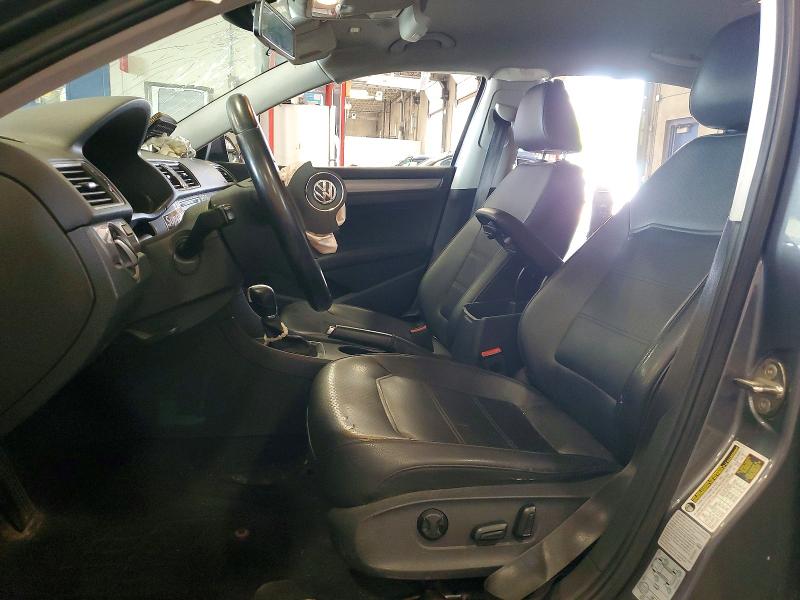 61855136 :رقم المزاد ، 1VWAS7A32FC113484 vin ، 2015 Volkswagen Passat مزاد بيع