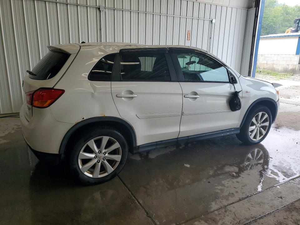 61488036 :رقم المزاد ، 4A4AR3AU8FE022555 vin ، 2015 Mitsubishi Outlander Sport مزاد بيع