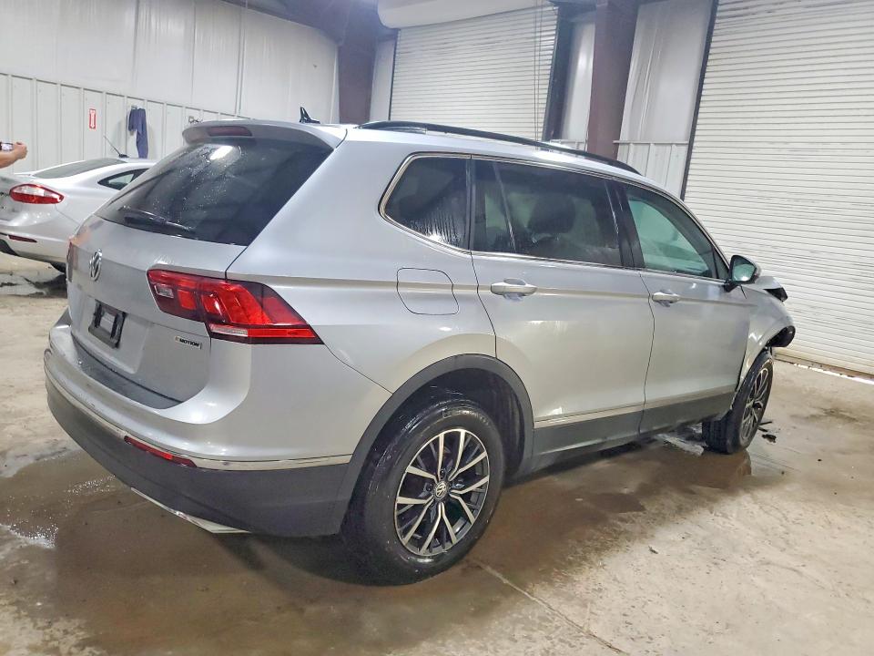 Продаж на аукціоні авто 2020 Volkswagen Tiguan, vin: 3VV2B7AX3LM013982, номер лоту: 62413976