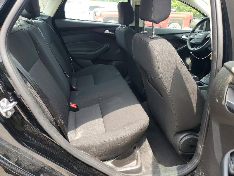 62449326 :رقم المزاد ، 1FADP3F29JL328255 vin ، 2018 Ford Focus مزاد بيع