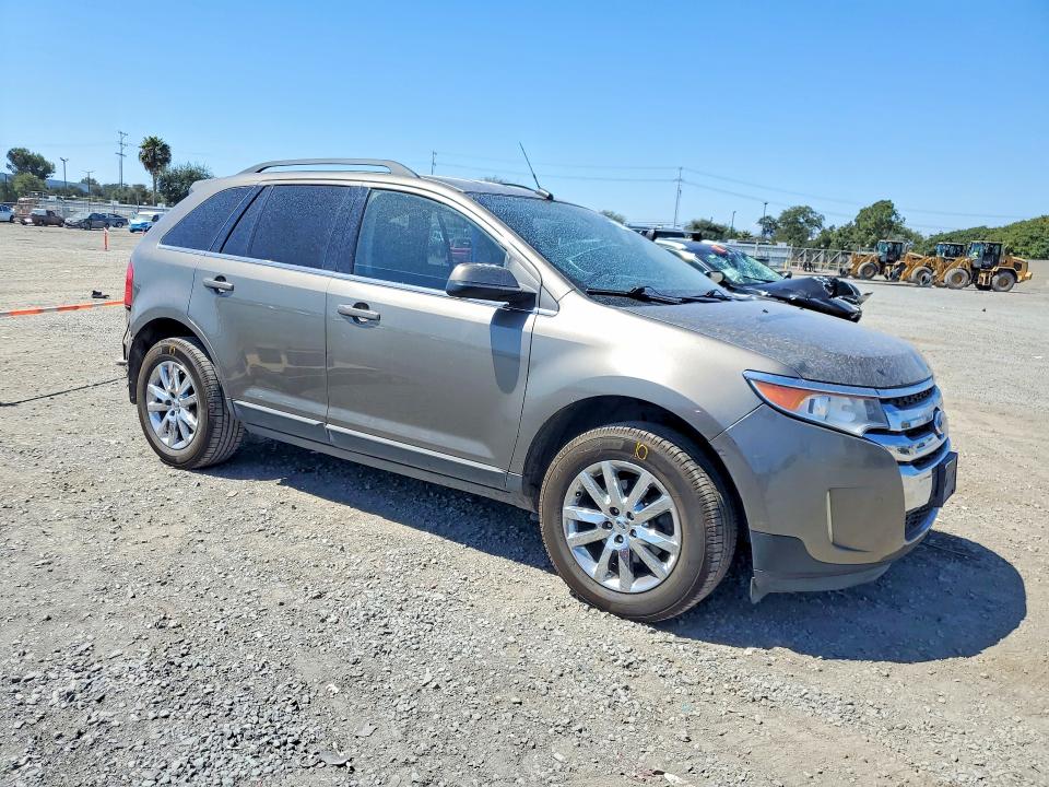 61161986 :رقم المزاد ، 2FMDK3KC0DBC42422 vin ، 2013 Ford Edge مزاد بيع