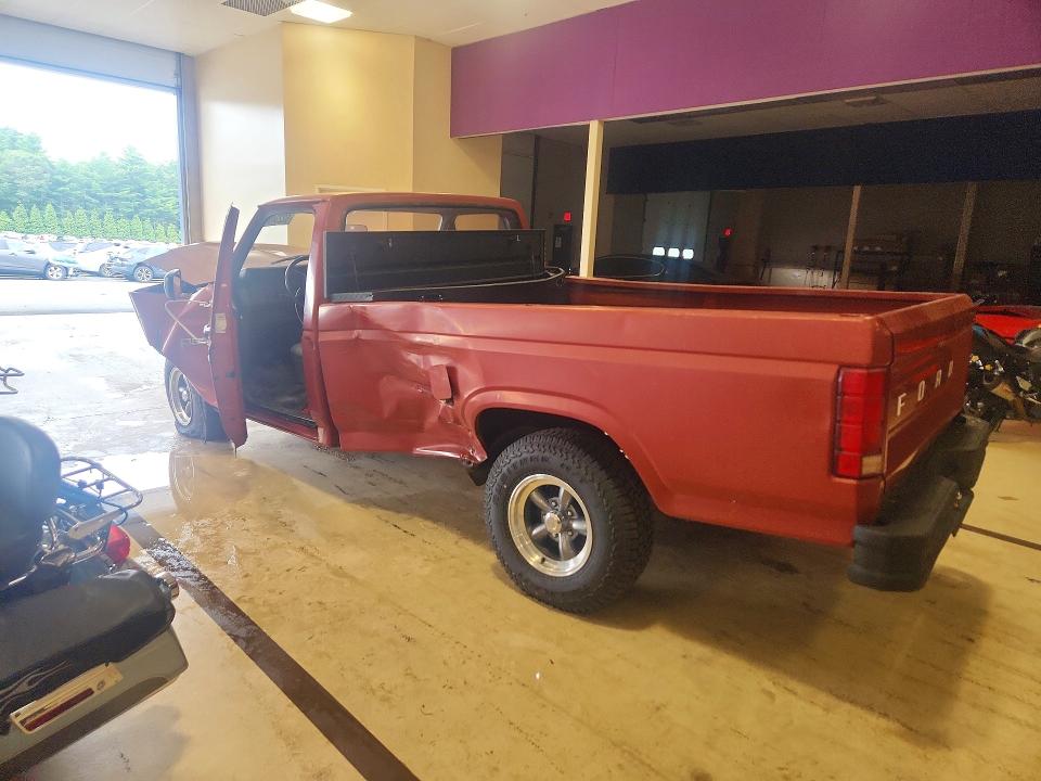 62234916 :رقم المزاد ، 1FTDF15Y4FLA57328 vin ، 1985 Ford F150 مزاد بيع