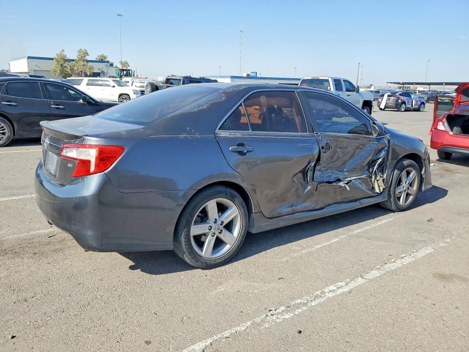 Aukcja sprzedaży 2014 Toyota Camry, vin: 4T1BF1FK1EU345152, numer aukcji: 60704506