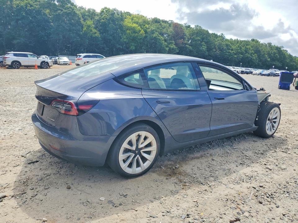 57727316 :رقم المزاد ، 5YJ3E1EBXNF198139 vin ، 2022 Tesla Model 3 مزاد بيع