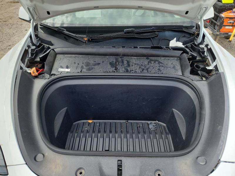 2024 Tesla Model Y მანქანა იყიდება აუქციონზე, vin: 7SAYGDEF9RF040825, აუქციონის ნომერი: 63289086