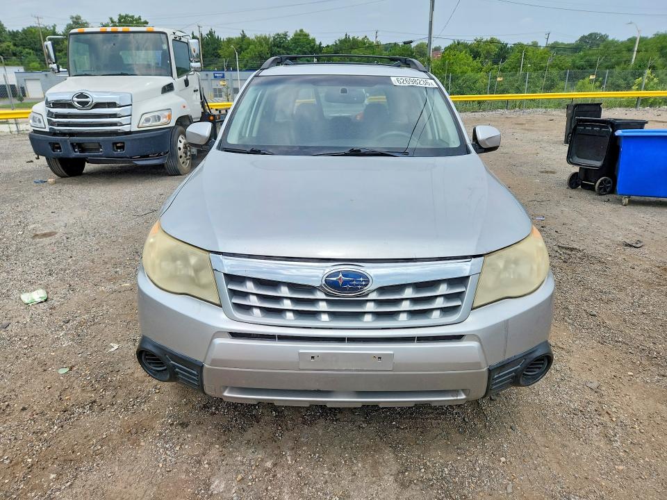 62698236 :رقم المزاد ، JF2SHBDC5BH701253 vin ، 2011 Subaru Forester مزاد بيع