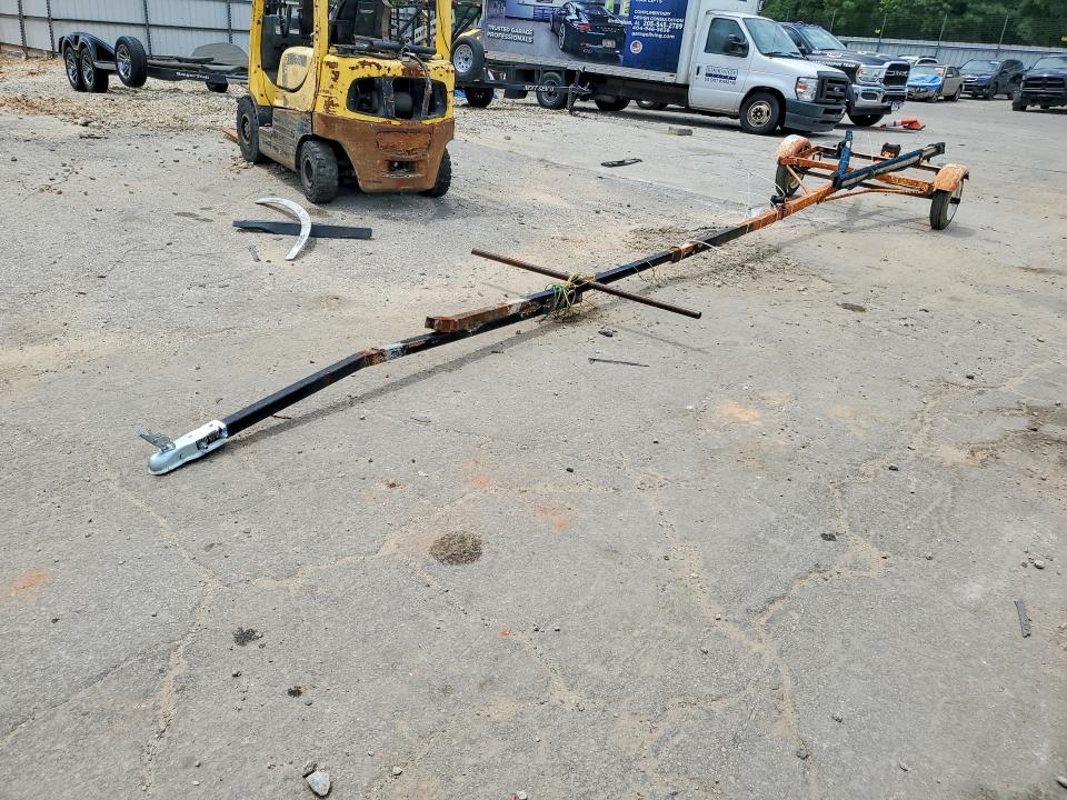 62227326 :رقم المزاد ، 1495939                   vin ، 2005 Boat Trailer مزاد بيع